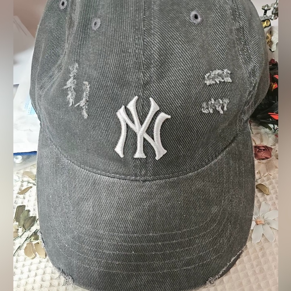 MLB soft-top baseball cap